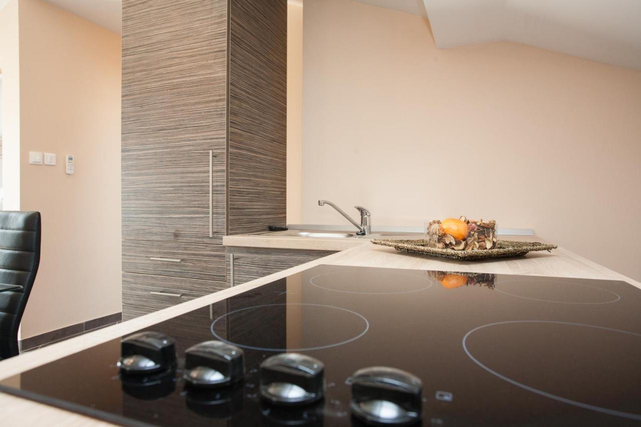 Apartments Tm Крк Екстер'єр фото
