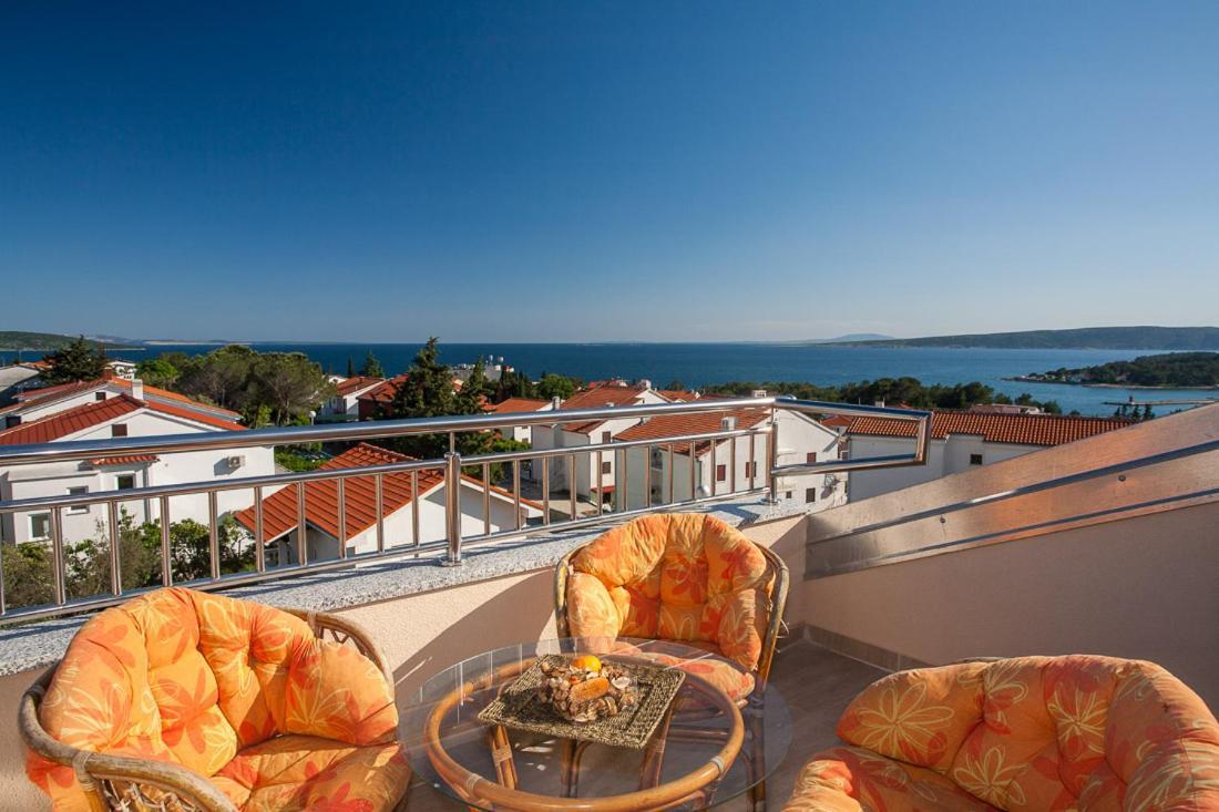 Apartments Tm Крк Екстер'єр фото
