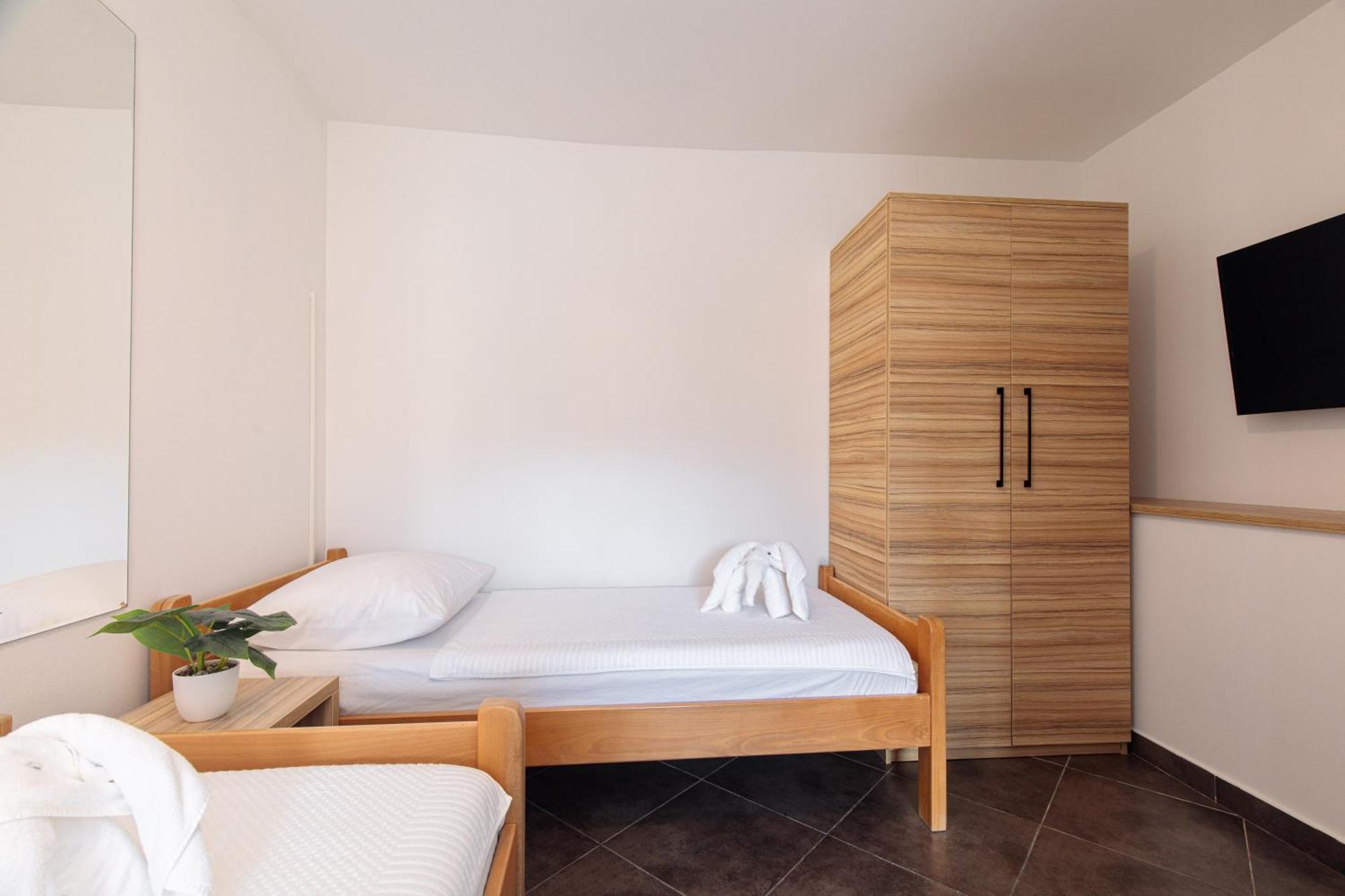 Apartments Tm Крк Екстер'єр фото