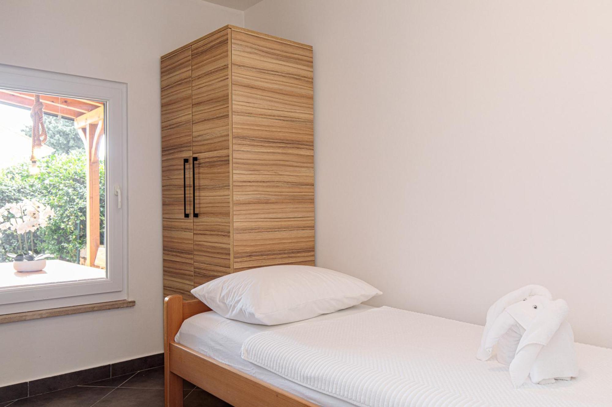 Apartments Tm Крк Екстер'єр фото