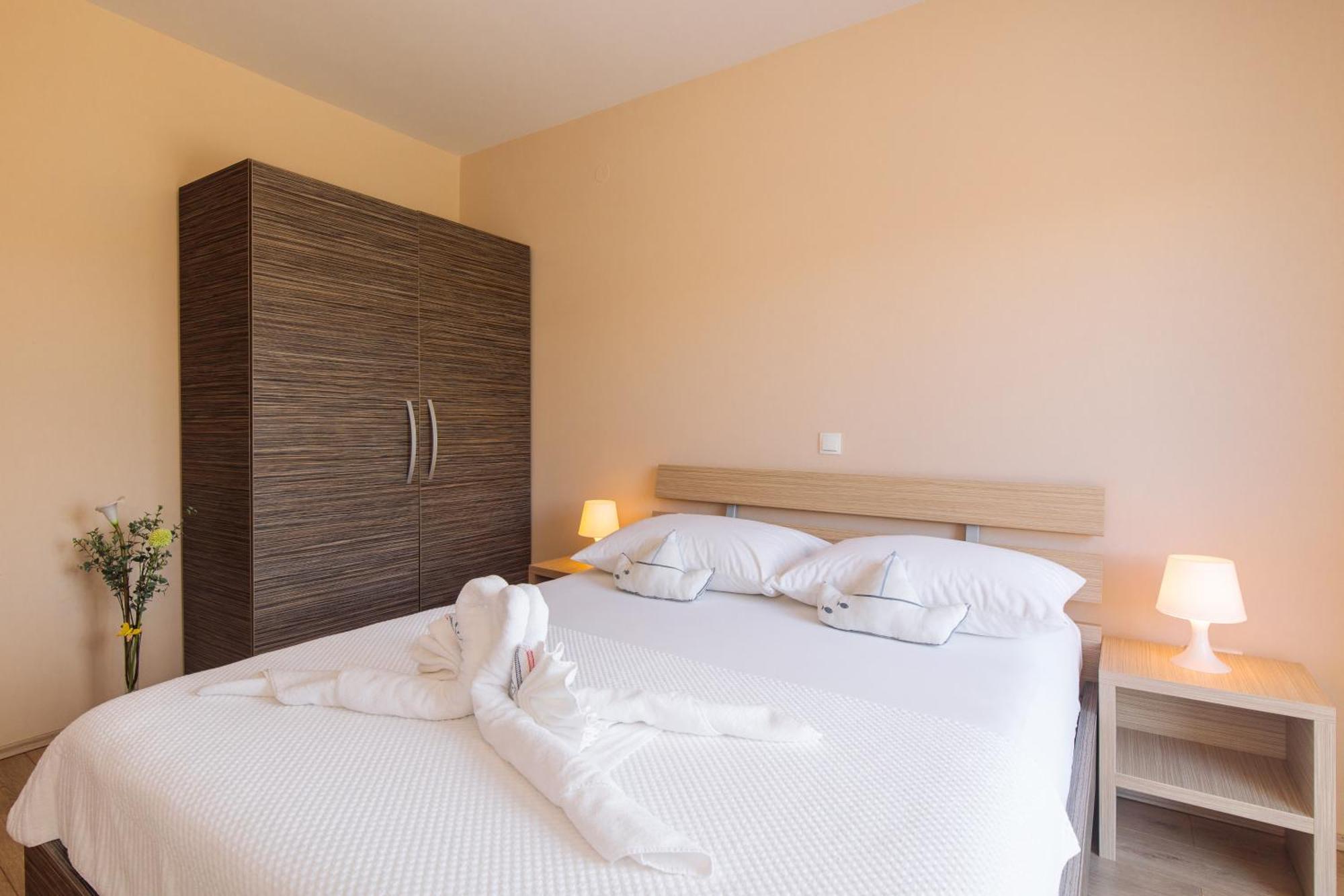 Apartments Tm Крк Екстер'єр фото