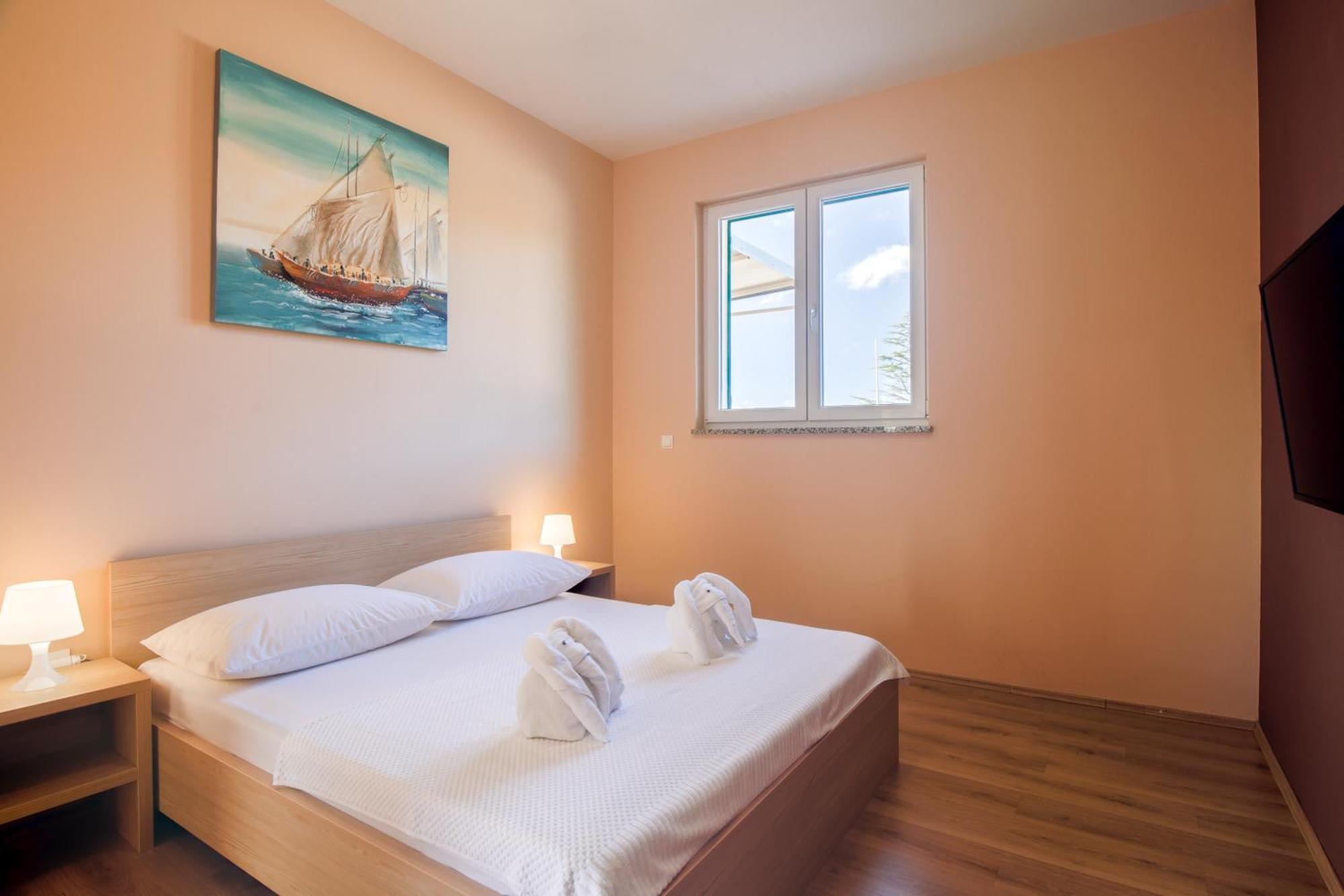 Apartments Tm Крк Екстер'єр фото