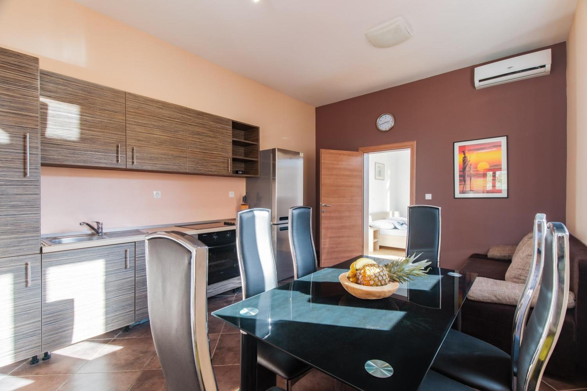 Apartments Tm Крк Екстер'єр фото