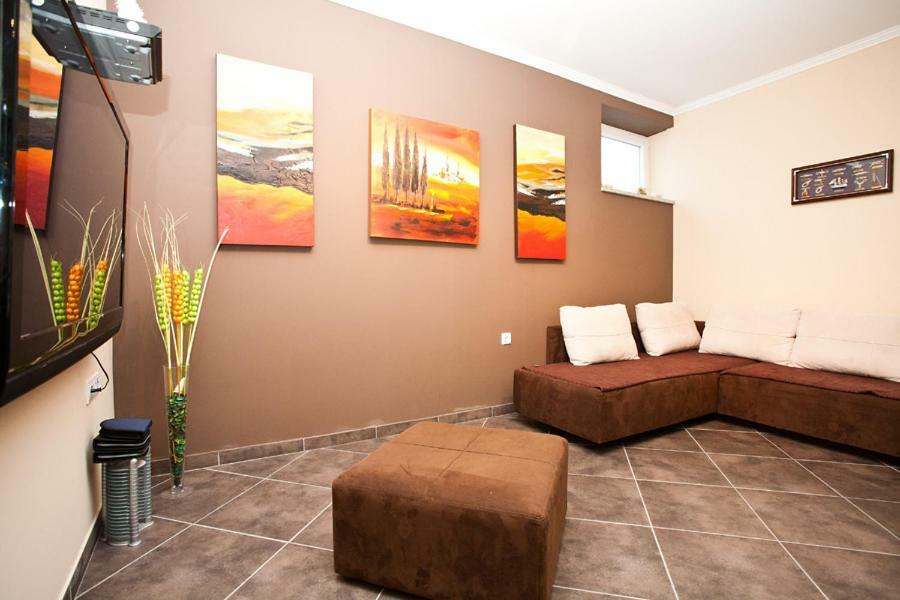 Apartments Tm Крк Екстер'єр фото