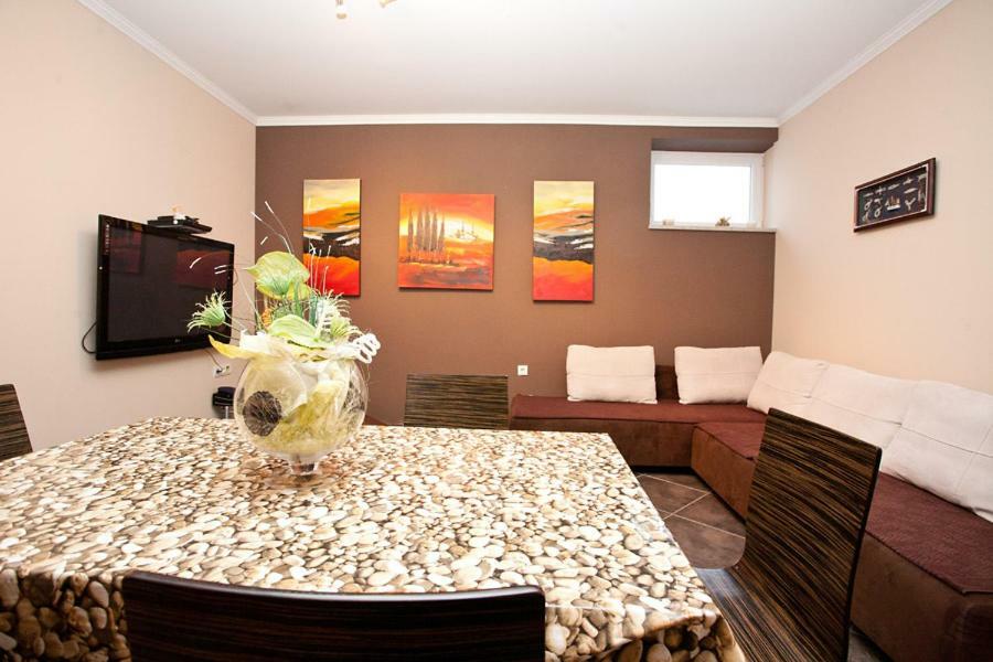 Apartments Tm Крк Екстер'єр фото