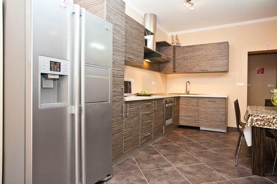 Apartments Tm Крк Екстер'єр фото