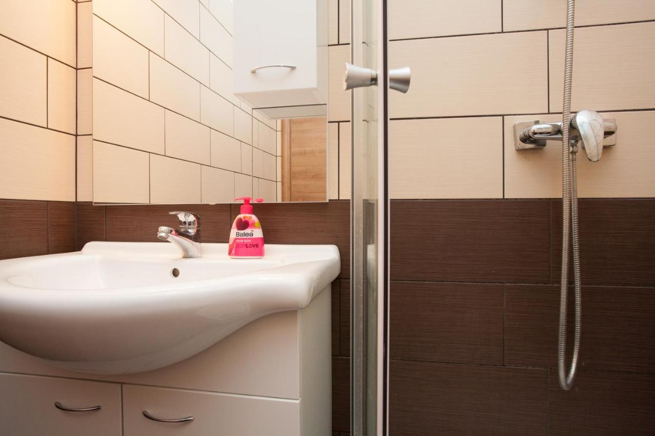 Apartments Tm Крк Екстер'єр фото